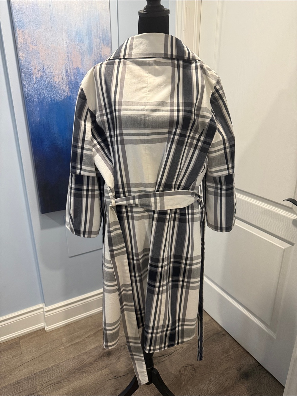Plaid Belted Trench Coat - White & Black - Picture 6 of 9